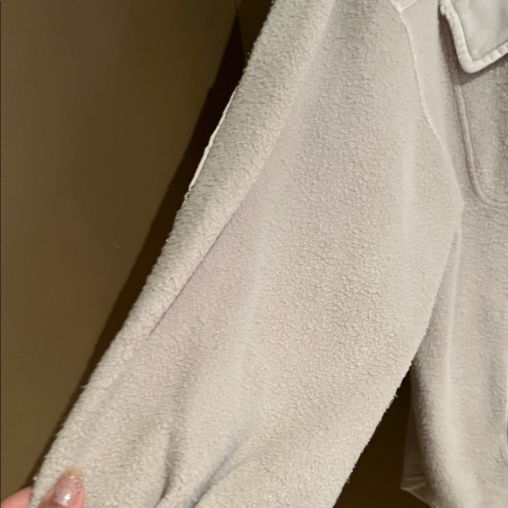 Free People Ruby Fleece Shacket in Stone NWT Sz L - Picture 10 of 10